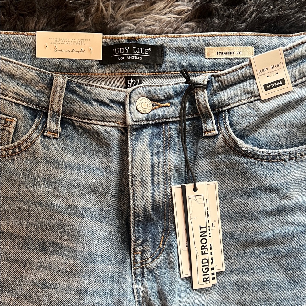 Judy Blue Straight Leg Jeans - Picture 3 of 11